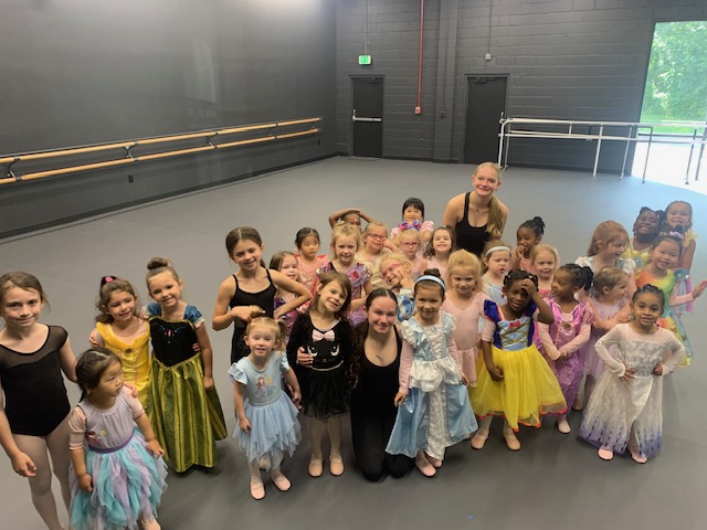 BCV Dance Center class